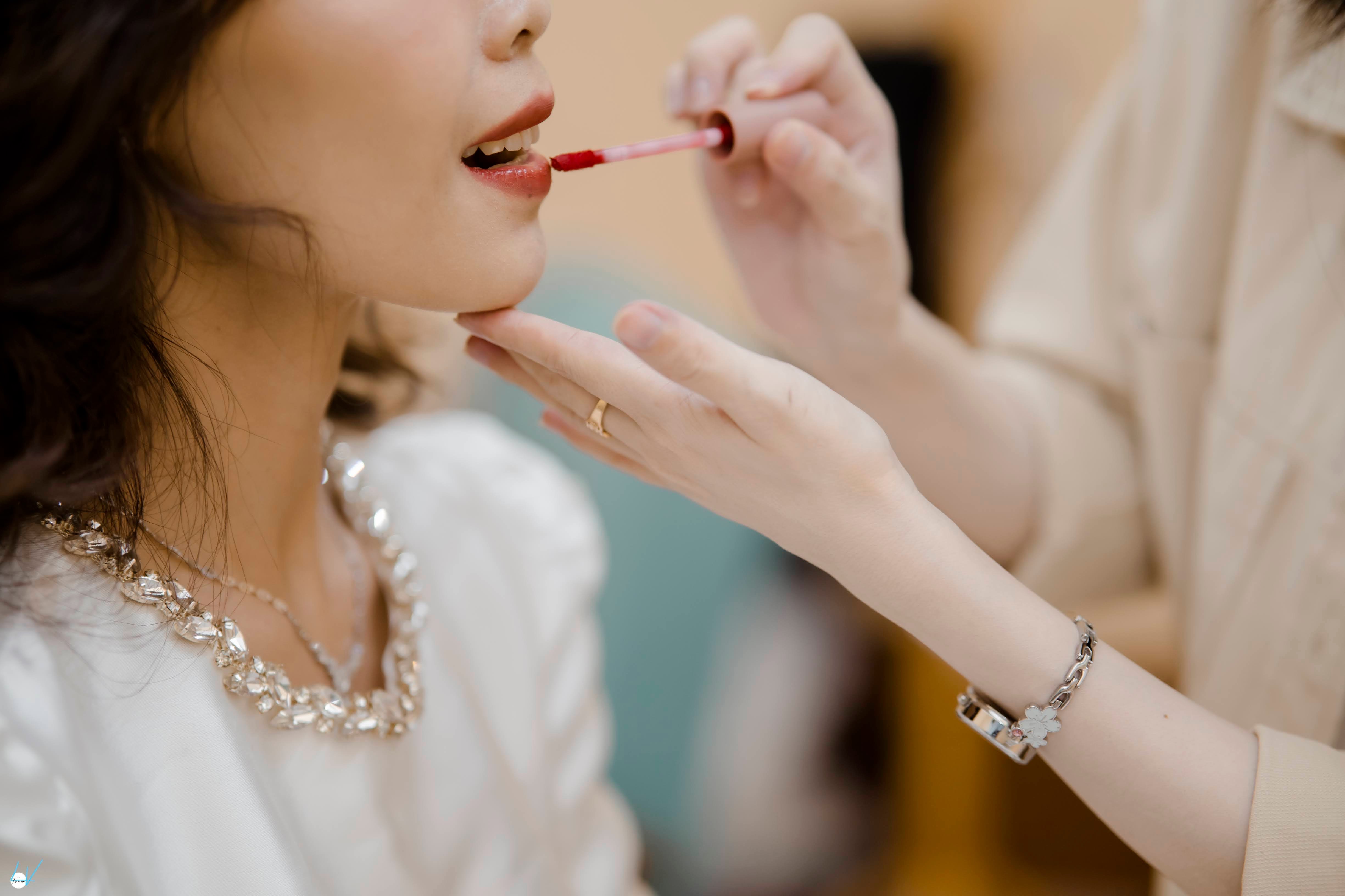 Makeup cô dâu thanh lịch